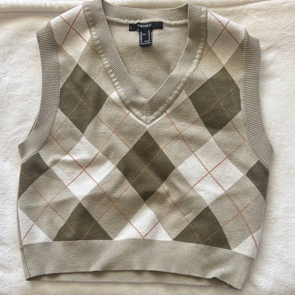 Forever 21 Olive and Cream Argyle V-Neck Sweater Vest